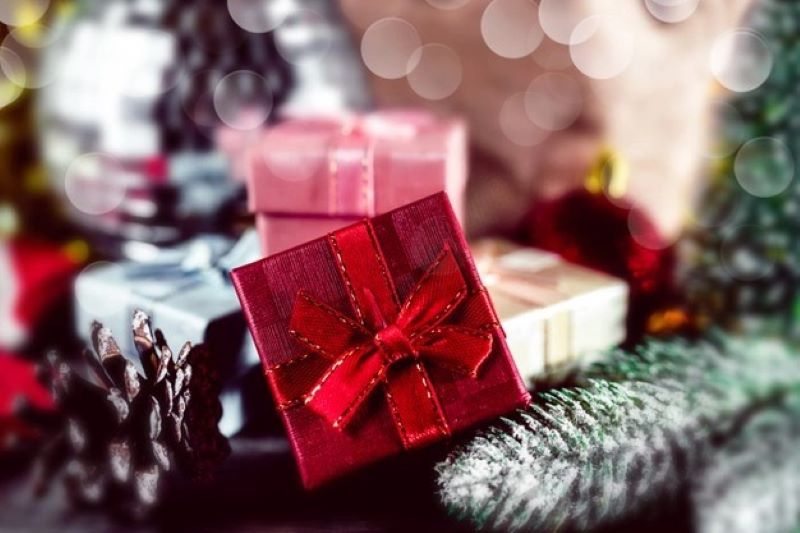 Add Holiday Magic to Your Home with These Unforgettable DIY Christmas Ornaments