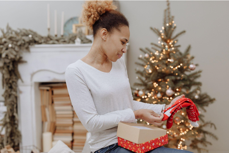 Light Up Your Christmas with a Tree and Coffee from Colombia